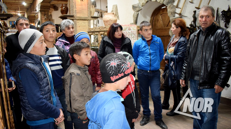 Կաթնատու գյուղի դպրոցի  աշակերտները այցելեցին Սաթխայի ազգագրական թանգարան