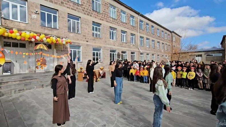 Ստեղծագործական և ուրախ աշնանային միջոցառում՝ Վանիկ Թևանյանի կազմակերպմամբ