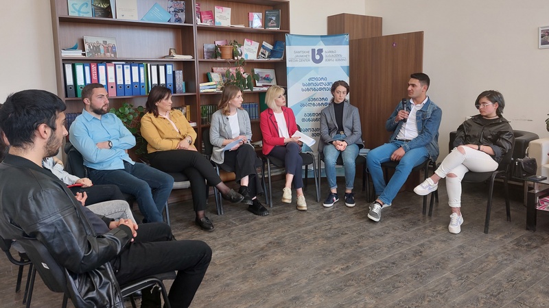 Ինքնակառավարման և երիտասարդության մասնակցությամբ հարցերի քննարկում Նինոծմինդայում