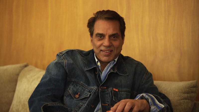 Մահացել է հնդիկ կինոդերասան Դհարմենդրան