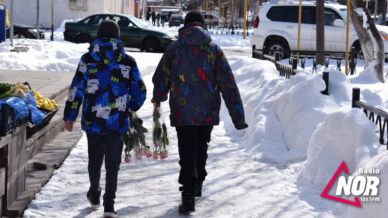 Մարտի 8-ը Նինոծմինդայում