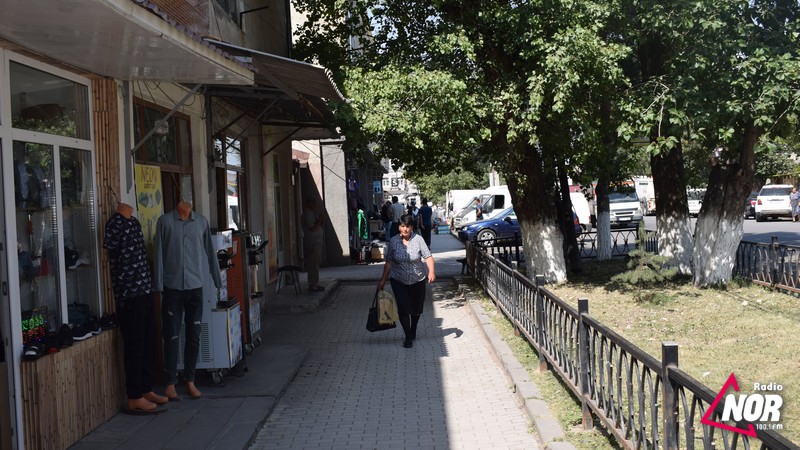 Նինոծմինդայում ծնողները պատրաստվում են մեծ ծախսերի