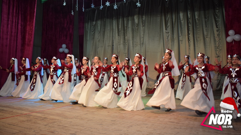 «Փարվանա», «Էմիլի», «Ծաղկազարդ» և «Սայաթ-Նովա» համույթների հաշվետու համերգը