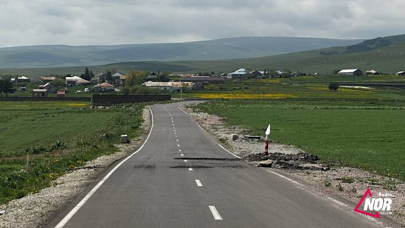 Օրլովկայից Սպասովկա գյուղ տանող ճանապարհի “դար ու փոսերը”