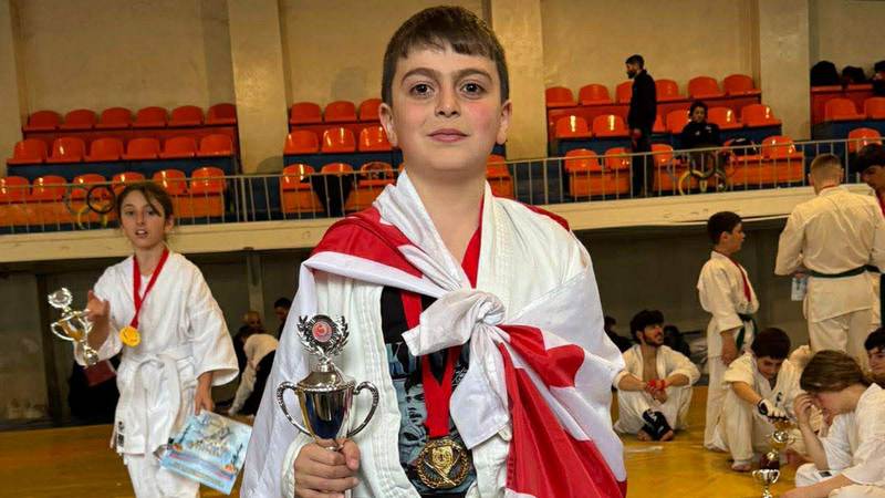 10-ամյա Ռազմիկ Բդոյանը՝ հաղթանակների ճանապարհին