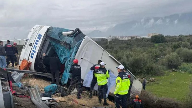 Անթալիայում ուղևորատար ավտոբուս է շրջվել, կան զոհեր