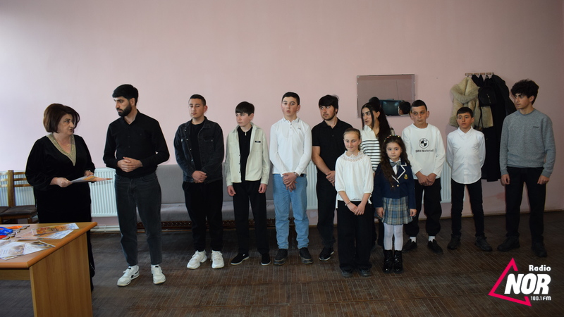 «Սայաթ-Նովա» երգչախմբի սաները պարգևատրվեցին մեդալներով և պատվոգրերով