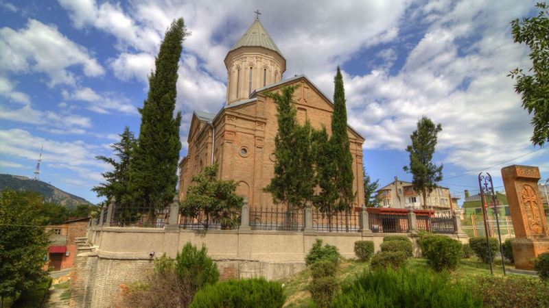 Самый веселый армянский традиционный праздник в честь Преображения Господня отметили в Тбилиси/видео