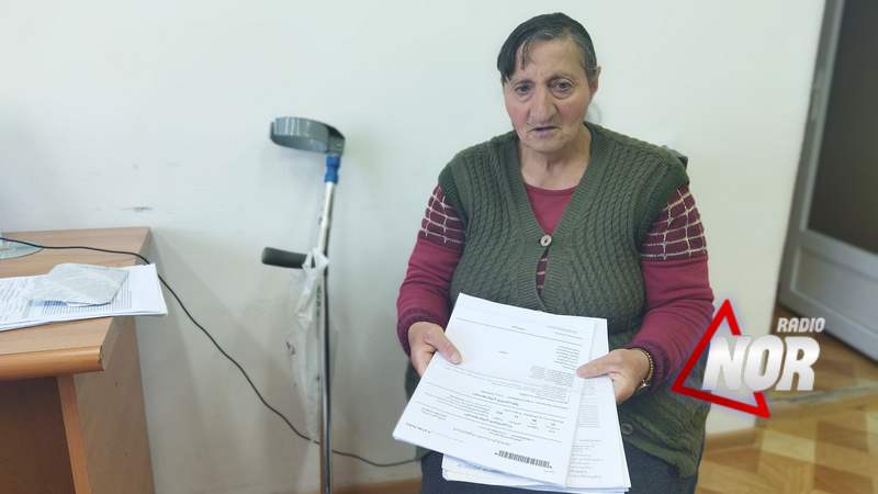 Գանձա գյուղից Աշխեն Հախվերդյանը պահանջում է իր մասնաբաժինը հայրական տնից