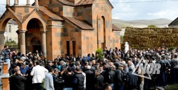 Видео: Открытие и освещение новой церкви «Сурб Хач» в селе Большой Арагял