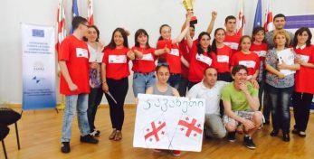 Фото: Школа №2 победила в республиканском туре дебат в городе Тбилиси