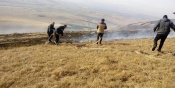 Фото: Пожар на горе (Србасар) близ сел Каурма и Эштия локализован
