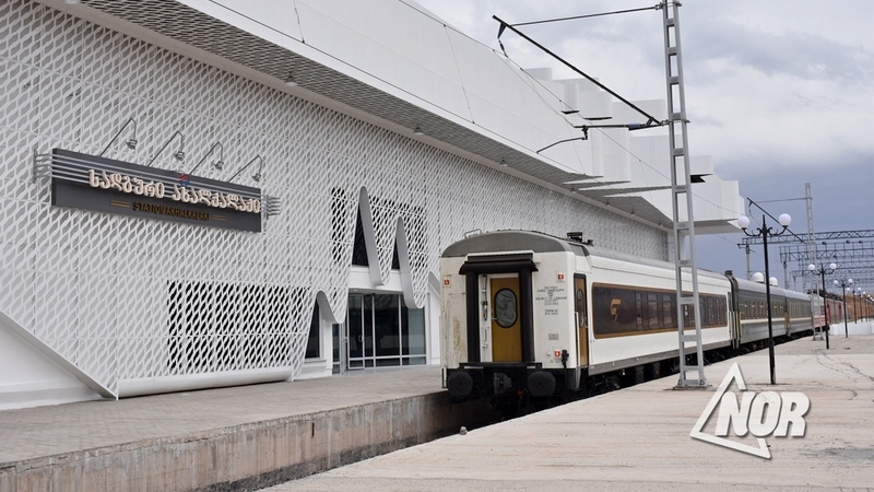 Через Баку-Тбилиси-Карс: экспортный поезд из Турции прибыл в Россию