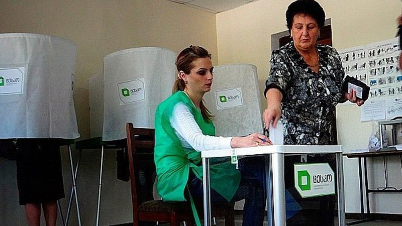 Грузинские политологи прогнозируют второй тур выборов