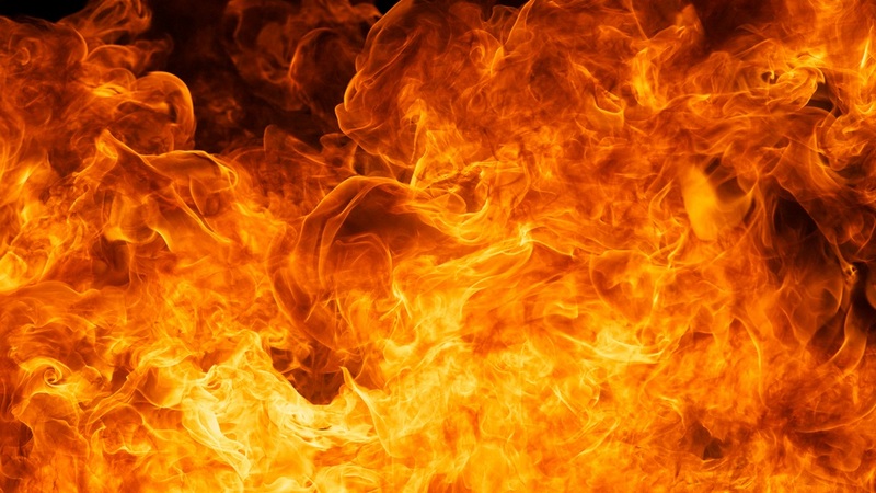 Крупный пожар разгорелся в Ереване