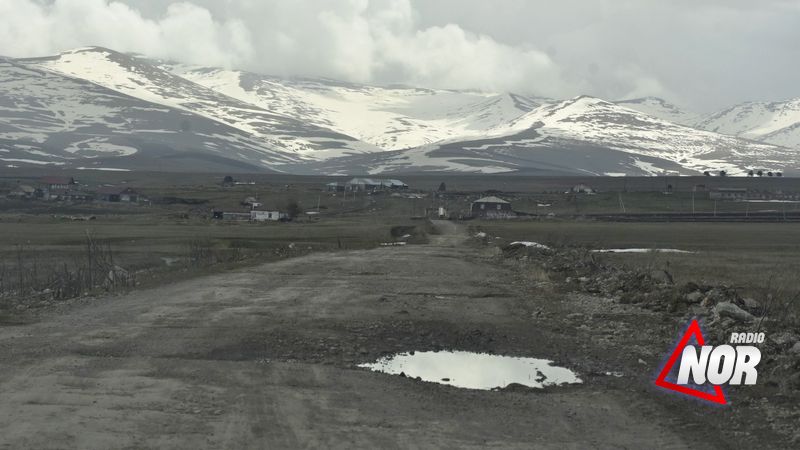 Дорога из села Ждановакан в Самебу в находится в плачевном состоянии