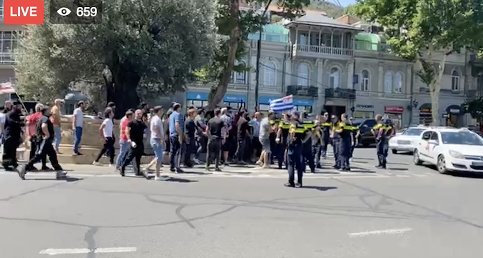 Представители гомофобных группировок ворвались в офис Tbilisi Pride