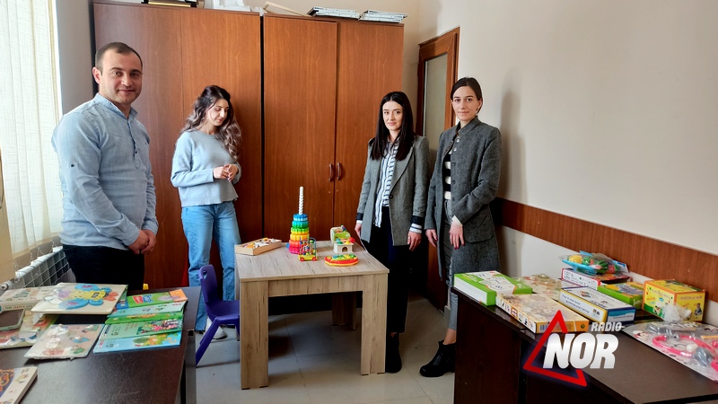 Открыт филиал центра “Шаги” в Ниноцминде для детей с аутизмом