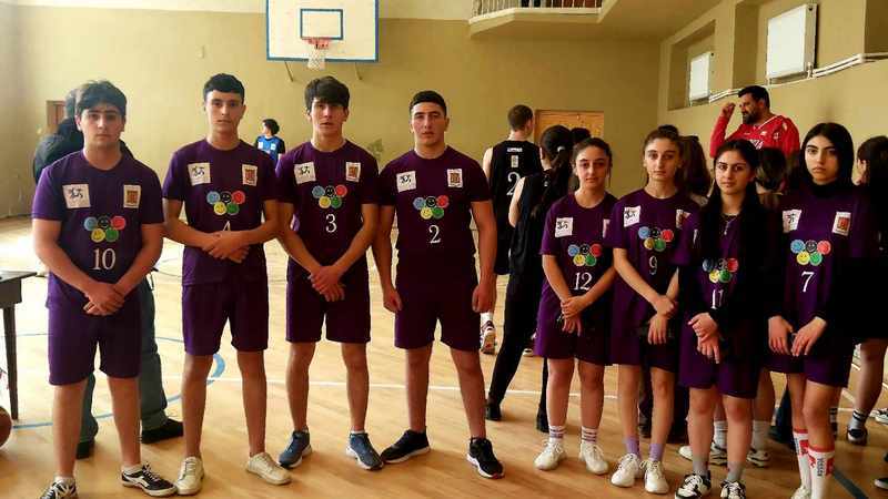 Выступление баскетбольной команды Ороджалар в региональном чемпионате