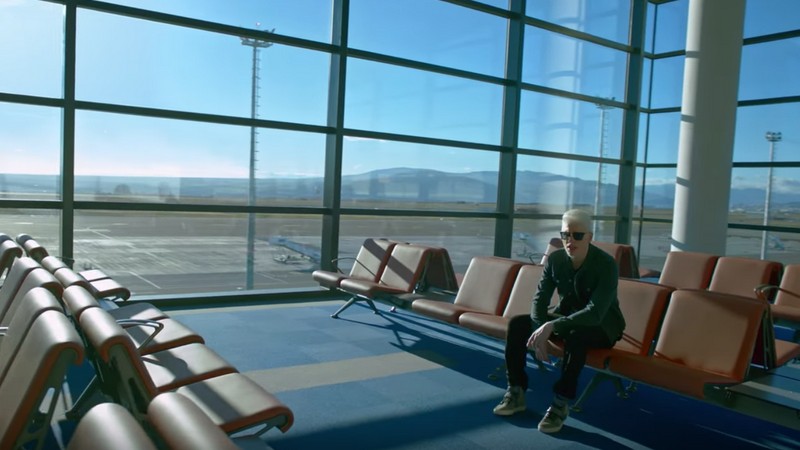 BERA снял новый клип в Тбилисском аэропорту
