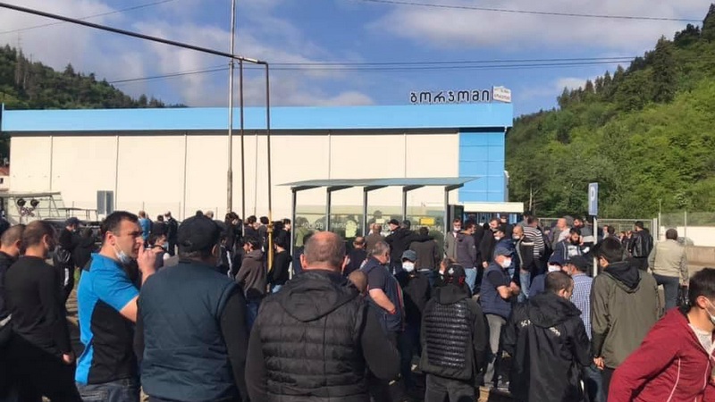 Из Боржомского завода освободили 49 работников