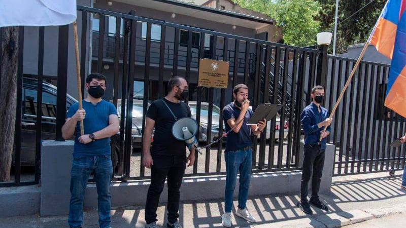 Армянская община:  «Не поддавайтесь на провокации, Грузия не место для выяснения отношений»