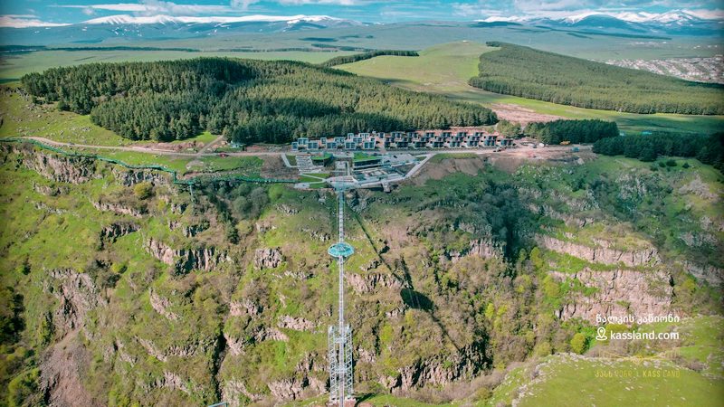 Уникальный стеклянный мост на каньоне Дашбаши откроется в июне