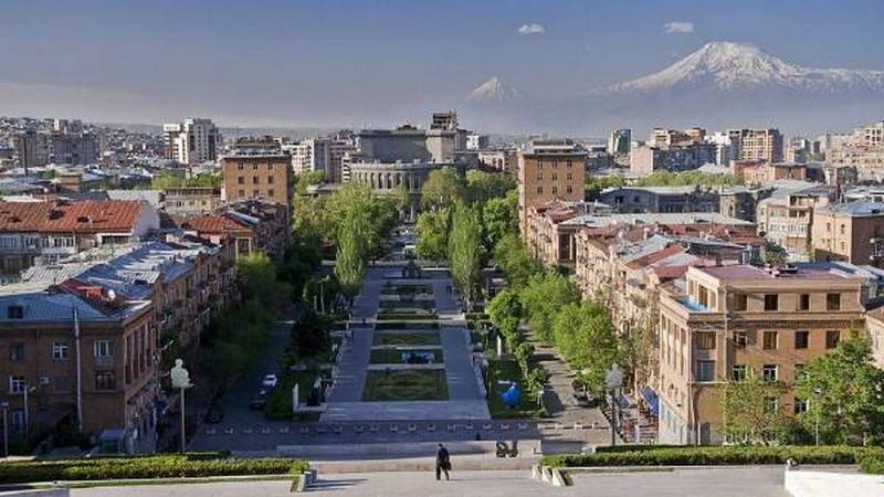 В городе Ереван сдаётся в аренду квартира 592 90 02 63