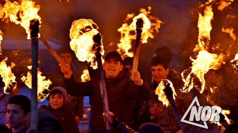 Факельное шествие в память массового убийства/ фото