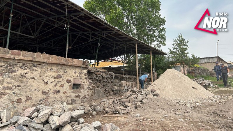 В селе Гандза ведутся ремонтные работы в доме-музее Ваана Терьяна