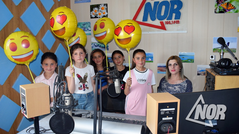 Гость в студии радио NOR-дети