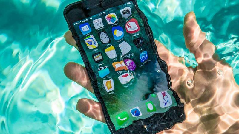 iPhone научат работать под водой