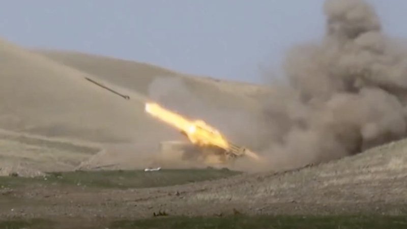 Минобороны Армении – Азербайджан продолжает ракетно-артиллерийский обстрел