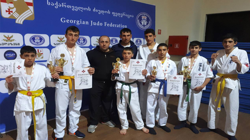 Каратисты в городе Тбилиси завоевали 5 медалей
