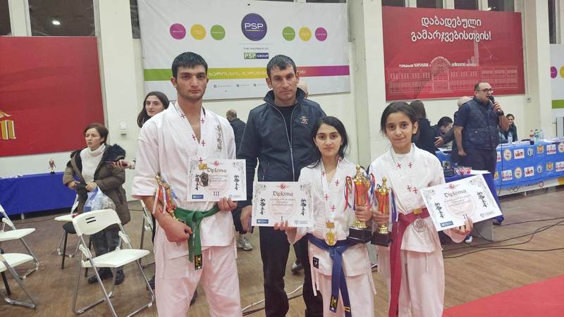 Каратисты спортивной школы Ниноцминда вернулись из Тбилиси с победой