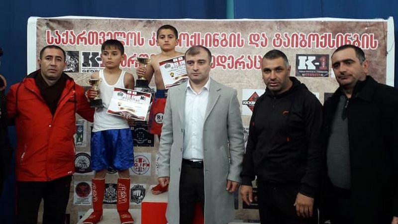 Победа спортсменов по кикбоксингу из Ниноцминда и Ахалкалаки в Тбилиси