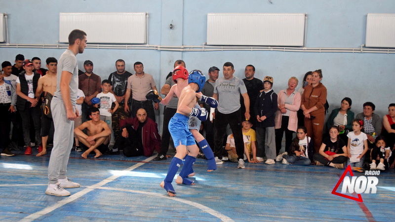 Дружеский  турнир по кикбоксингу в спортзале Эштия. Видео/фото