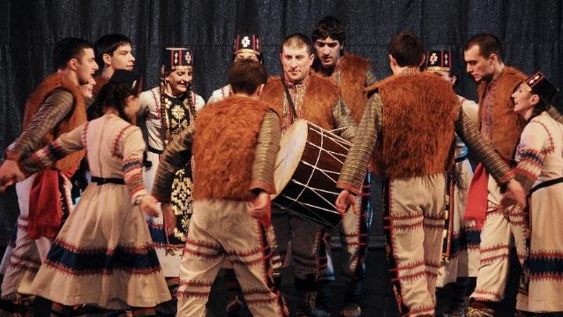Армянский танец — это характер народа
