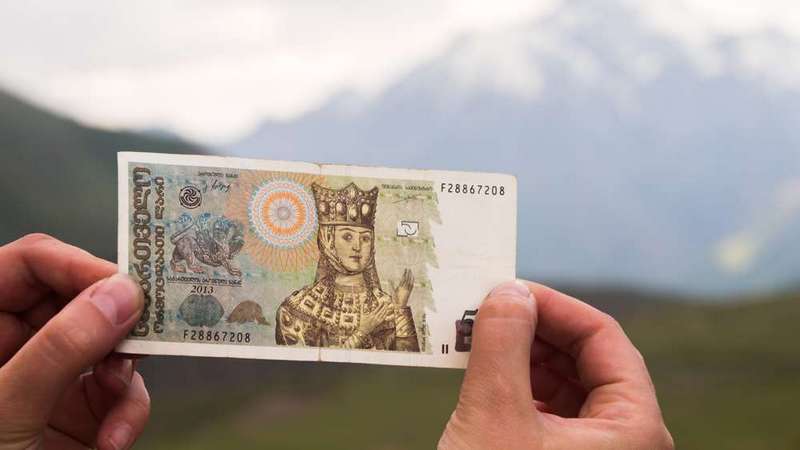 Обменники валюты в Ниноцминда — курс на 18 мая