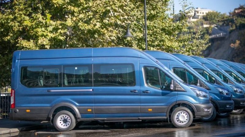 Пассажиров общественного транспорта Тбилиси будут штрафовать за чужие льготные проездные