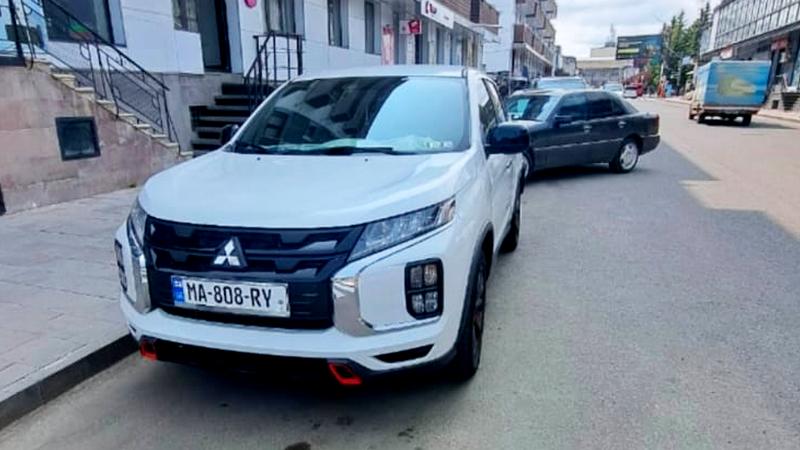 Срочно продается автомобиль Mitsubishi Outlander Sport,574 13 13 43