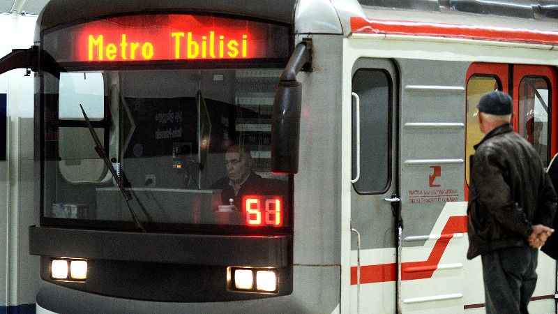 В Тбилиси остановят движение поездов 13 и 14 августа от станции метро «Дидубе» до «Вокзальной площади»