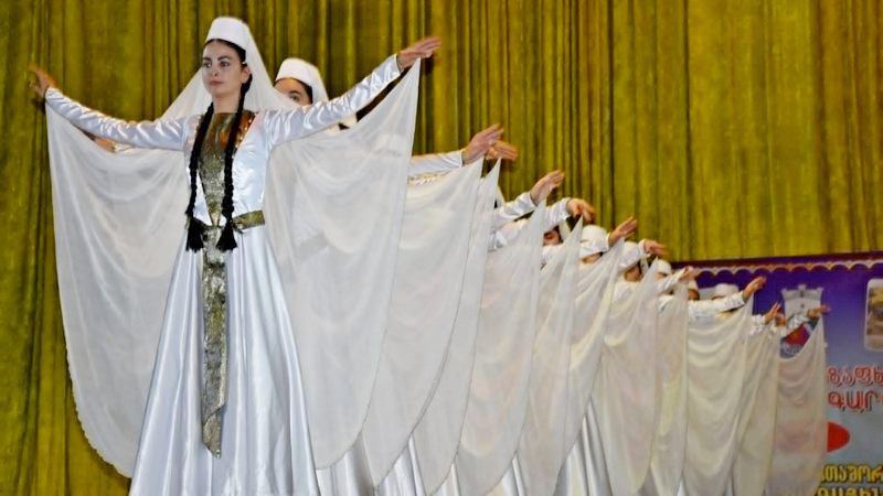 Традиции грузинского танца в движениях «Мурджи»