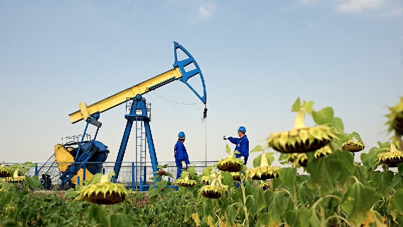 На фоне войны в Украине Саудовская Аравия поднимает цены на нефть