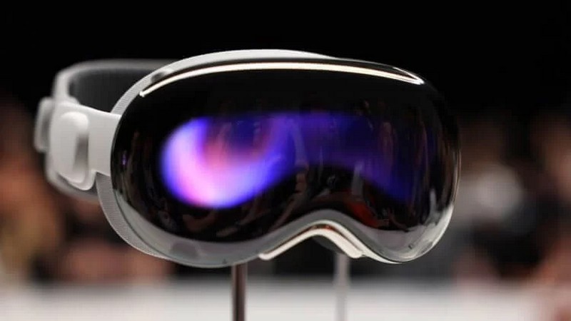 Умные очки Apple Vision Pro — уже в Тбилиси. Но купить пока невозможно