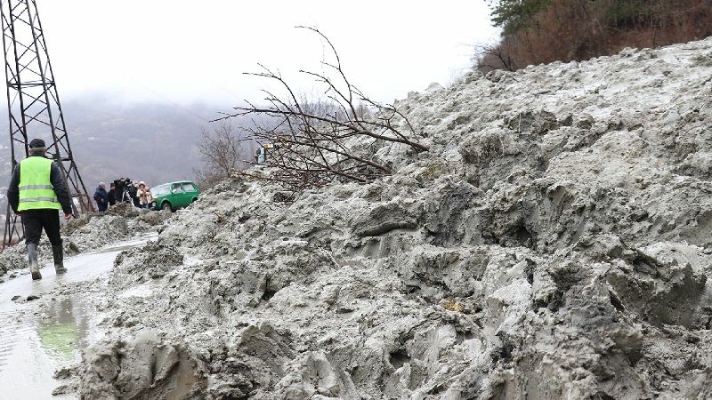 На дороге Батуми-Ахалцихе ввели ограничения для автомобилей