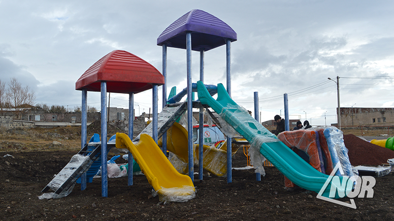 В части города Ниноцминда называемый «Норашен» будет детская площадка