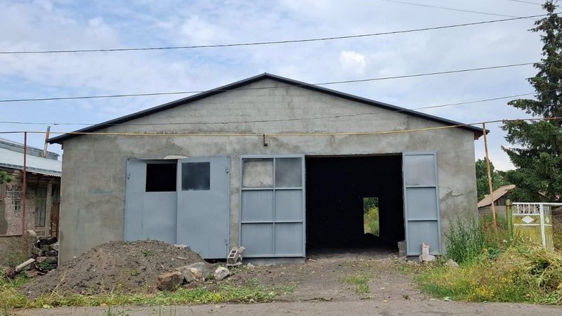 В городе Ниноцминда сдается в аренду объект-гараж,500 09 38 02