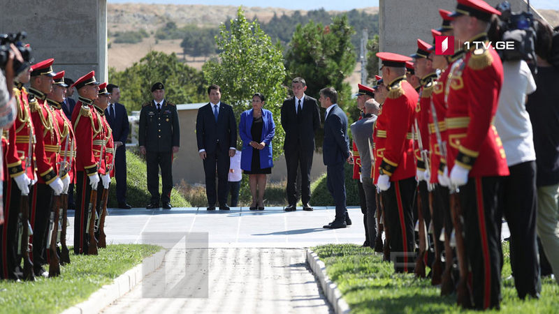 Представители властей Грузии почтили память погибших героев в августовской войне \фото