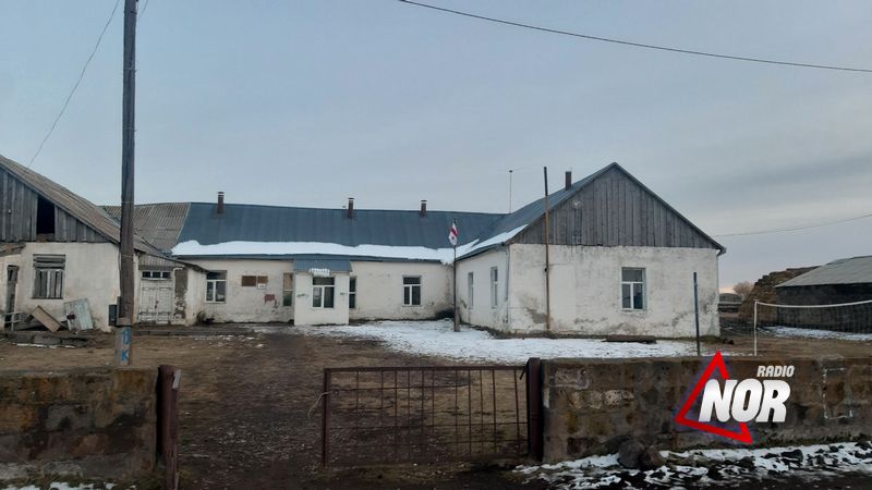 Как отапливается школа села Ждановакан